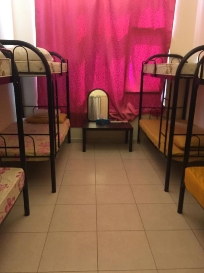 Ladies Only-Anaruby Backpackers - Metro Station Mashreq Дубай Экстерьер фото